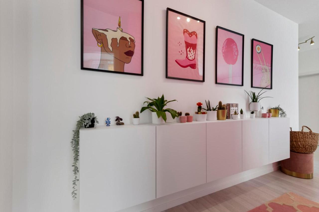 Apartamento Lam Pink - Jacuzzi - Ac - Ps4 Bratislava Exterior foto